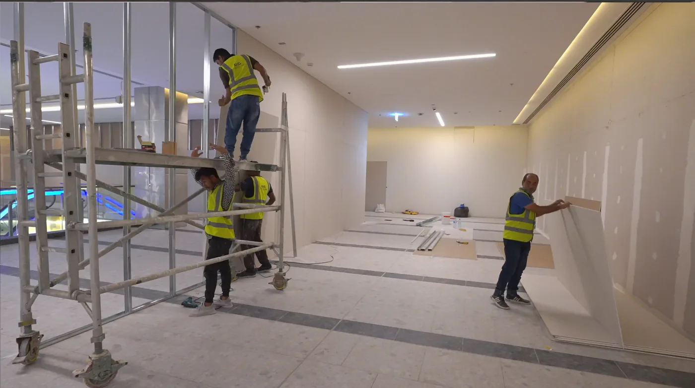 School of Calligraphy & Ornamentation: Fit-out in progress: scaffolding and wall panels